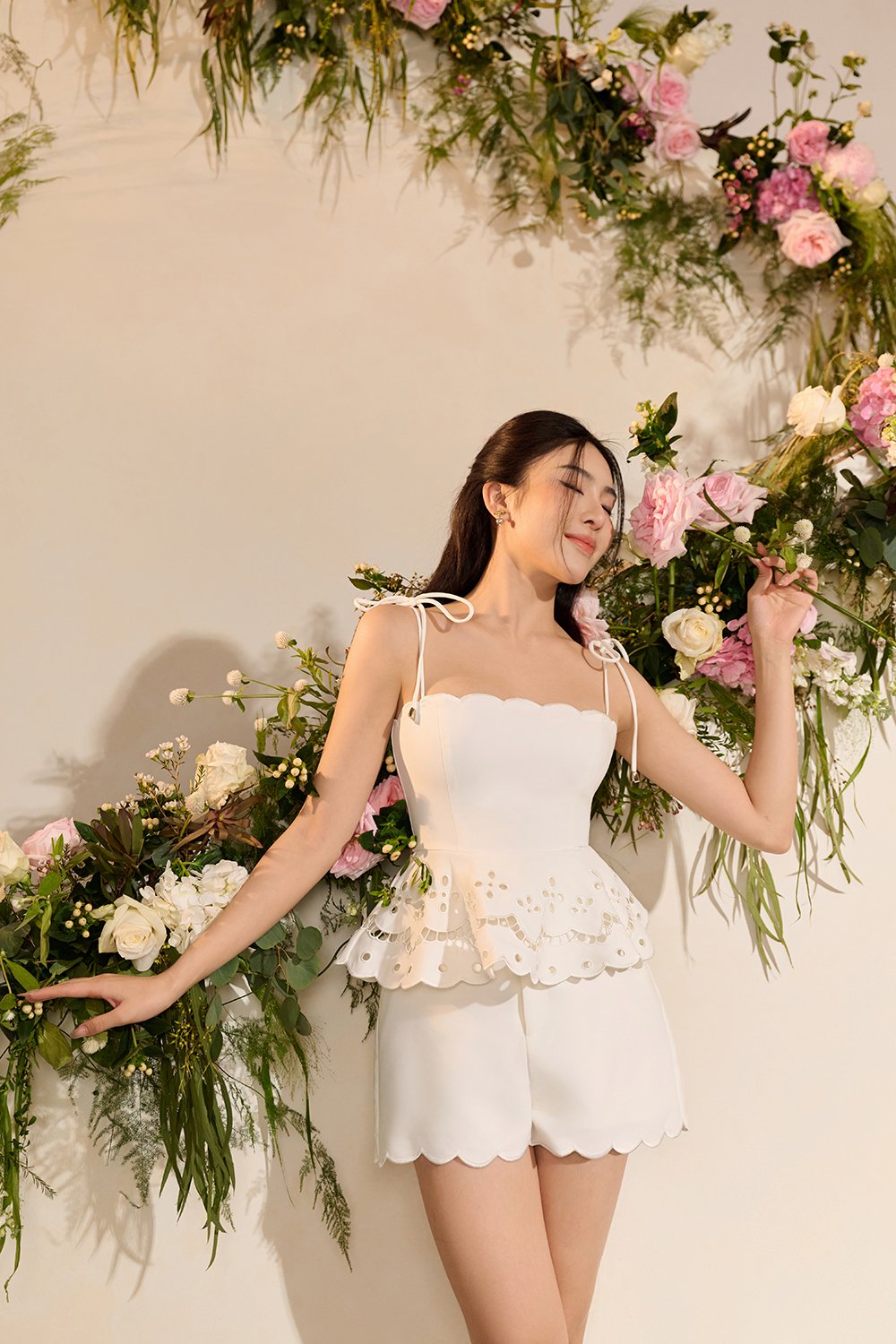 Cecily Ribbon Tie Embroidered Scallop Peplum Top in Iconic White