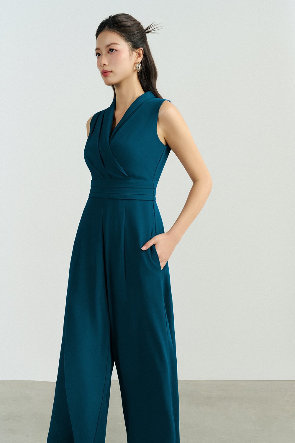 Jaxie Pleated V-Neckline Jumpsuit in Teal Blue