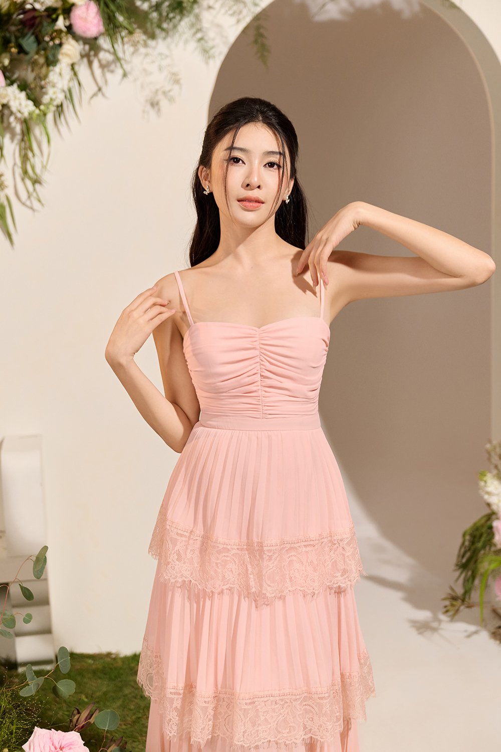 Hedley Pleated Tier Midi Dress in Peach Coral