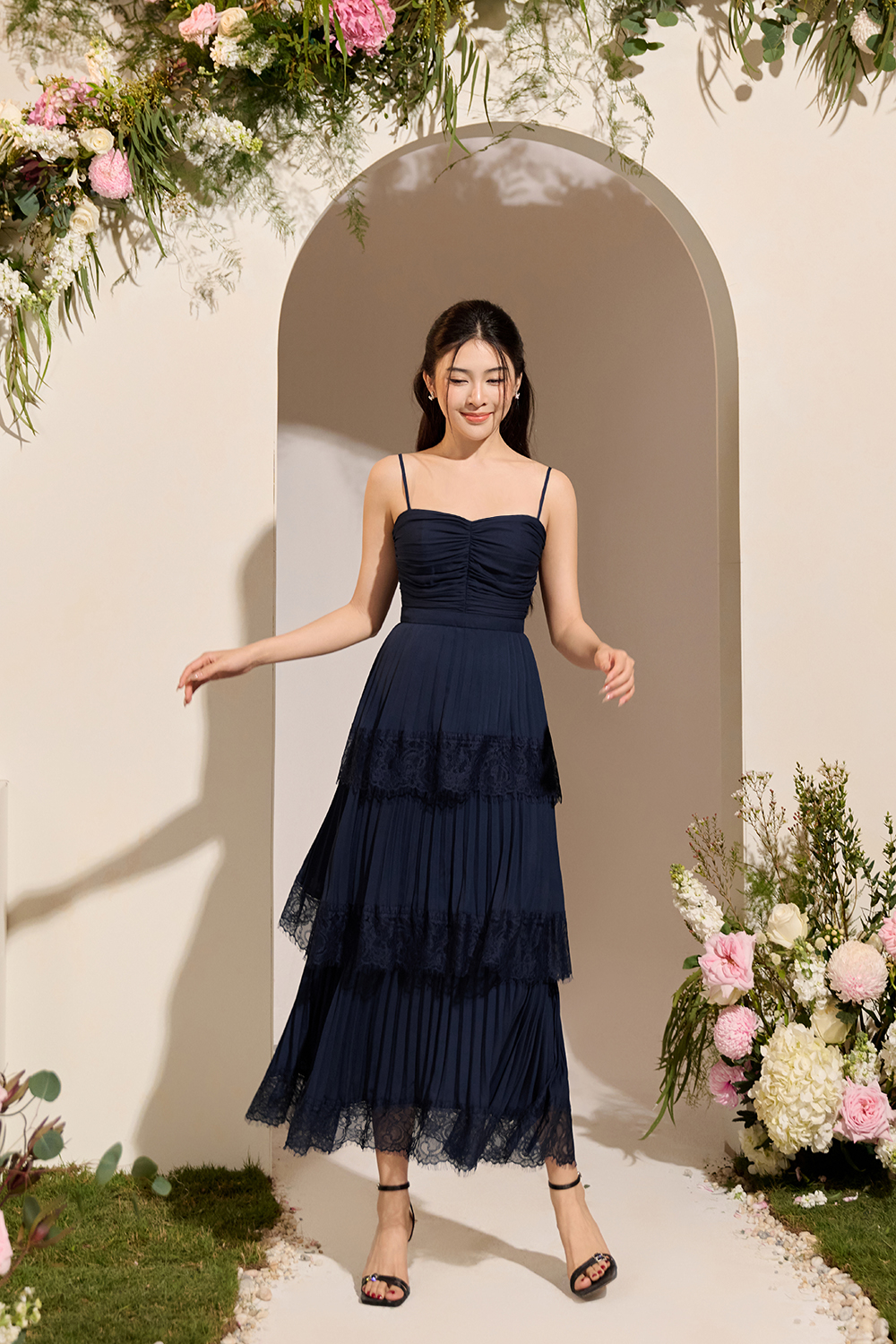 Hedley Pleated Tier Midi Dress in Navy Blue | Chello