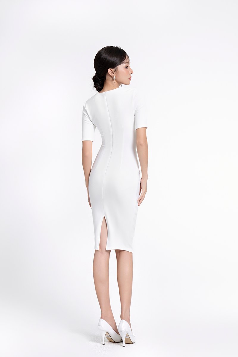 Ayla Padded Sweetheart Short Sleeve Dress in Iconic White