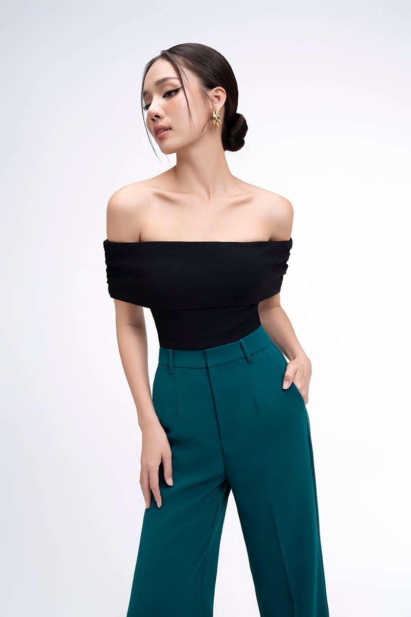 Demi Off Shoulder Padded Top in Classic Black