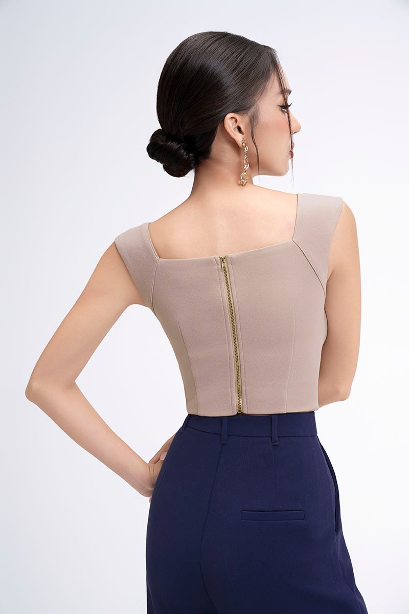 Eliana Padded Sweetheart Cap Sleeves Top in Stone