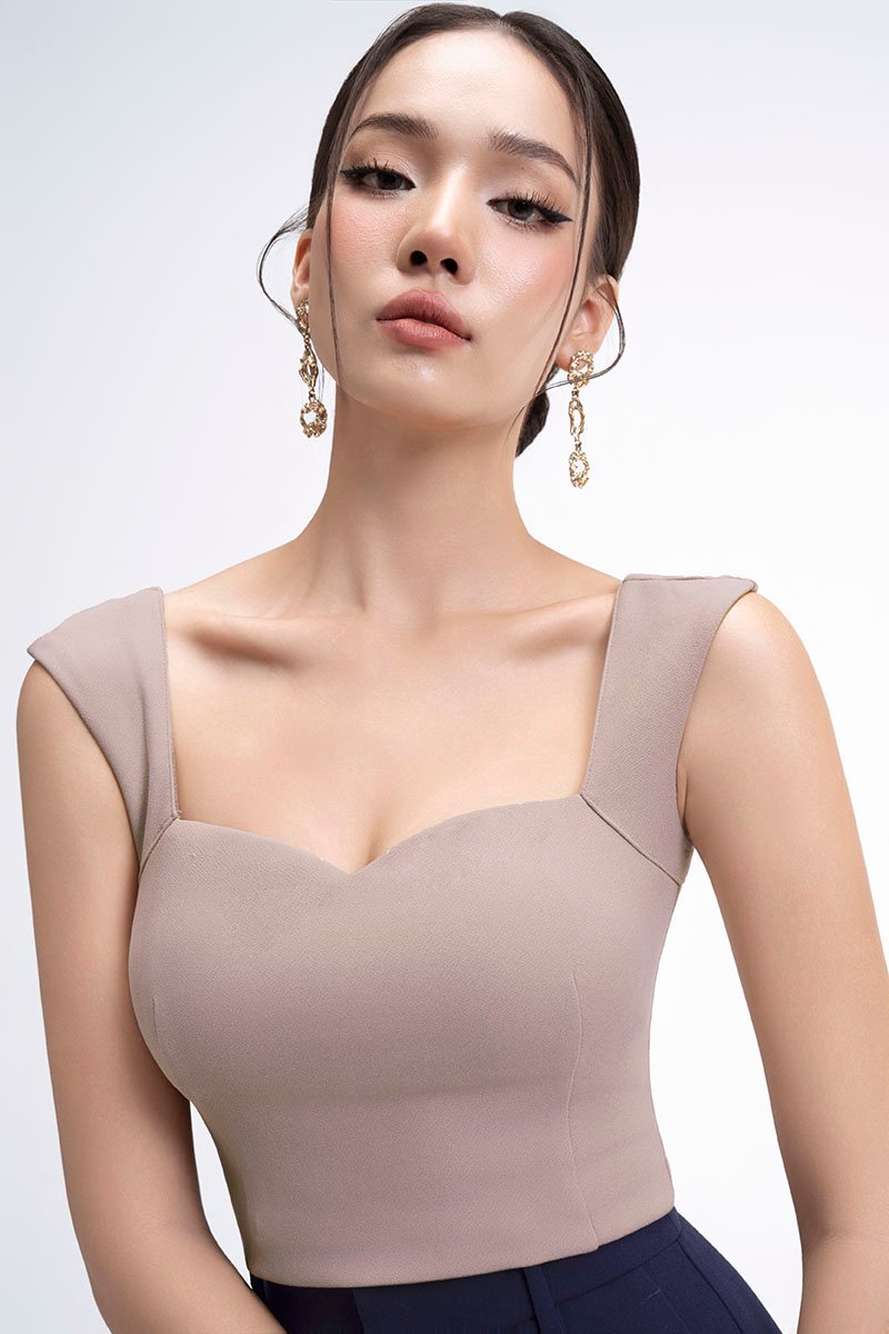 Eliana Padded Sweetheart Cap Sleeves Top in Stone