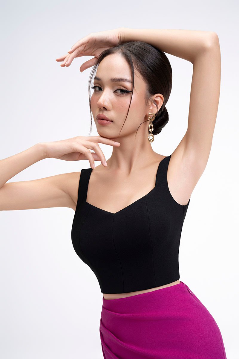 Kelsie Padded Sweetheart Top in Classic Black