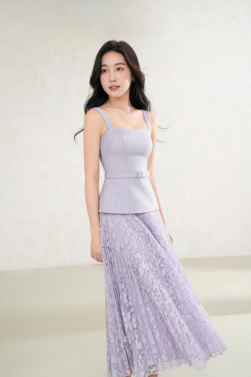 Dasom Padded Square Neck Pleated Midi Dress in Lavender