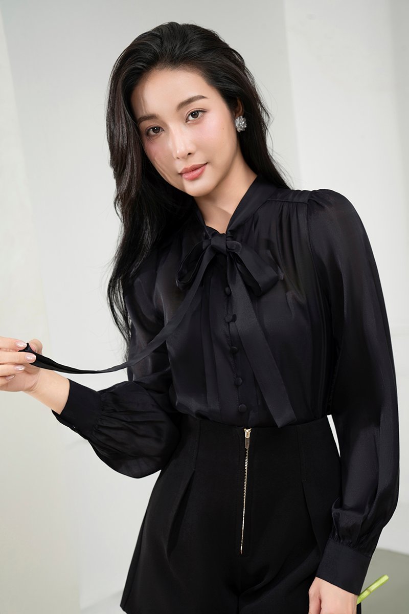 Serin 2-Pcs Pussybow Top in Classic Black