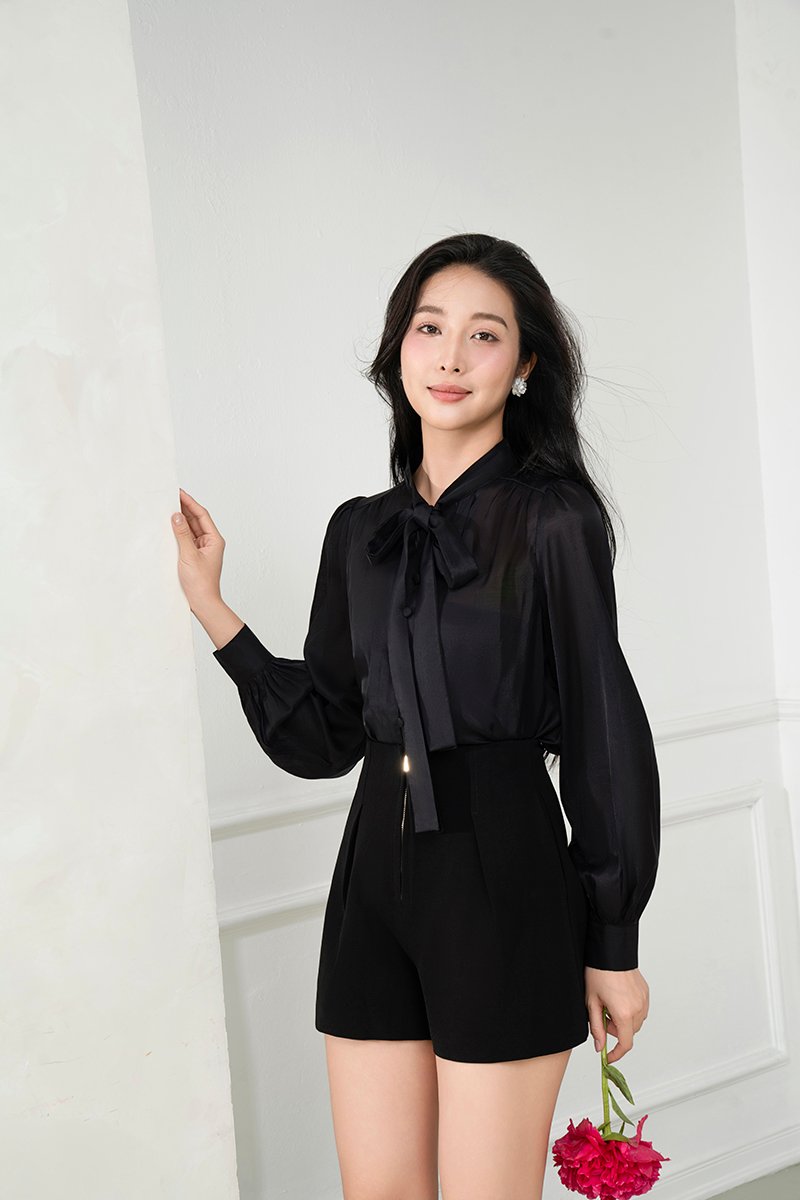 Serin 2-Pcs Pussybow Top in Classic Black