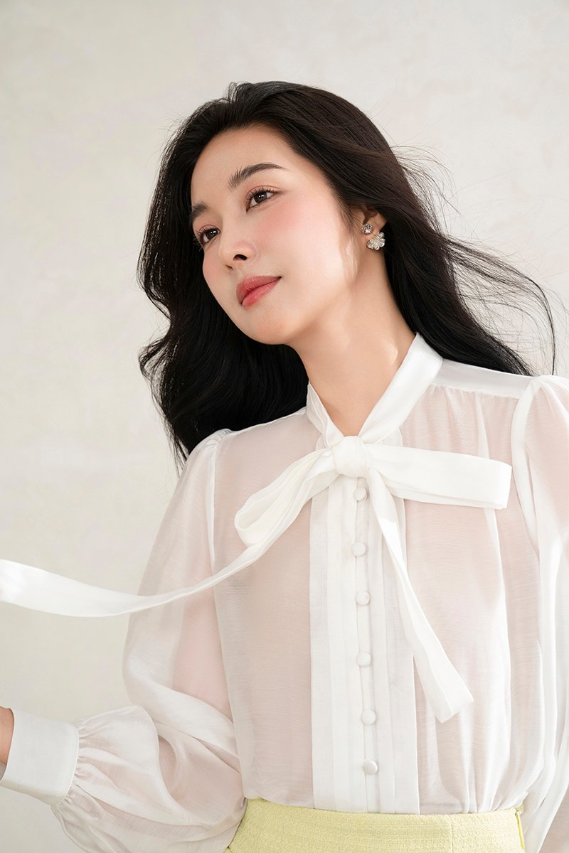 Serin 2-Pcs Pussybow Top in Iconic White