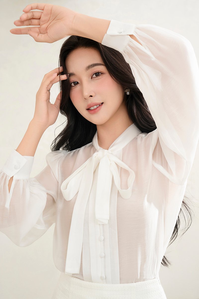 Serin 2-Pcs Pussybow Top in Iconic White