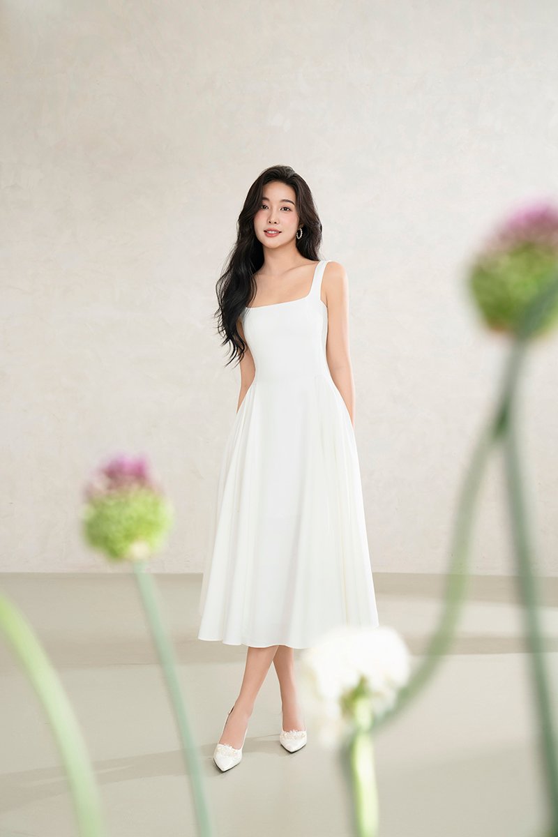 Yejin Padded Flare Midi Dress in Iconic White