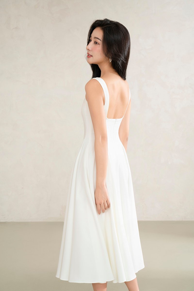 Yejin Padded Flare Midi Dress in Iconic White