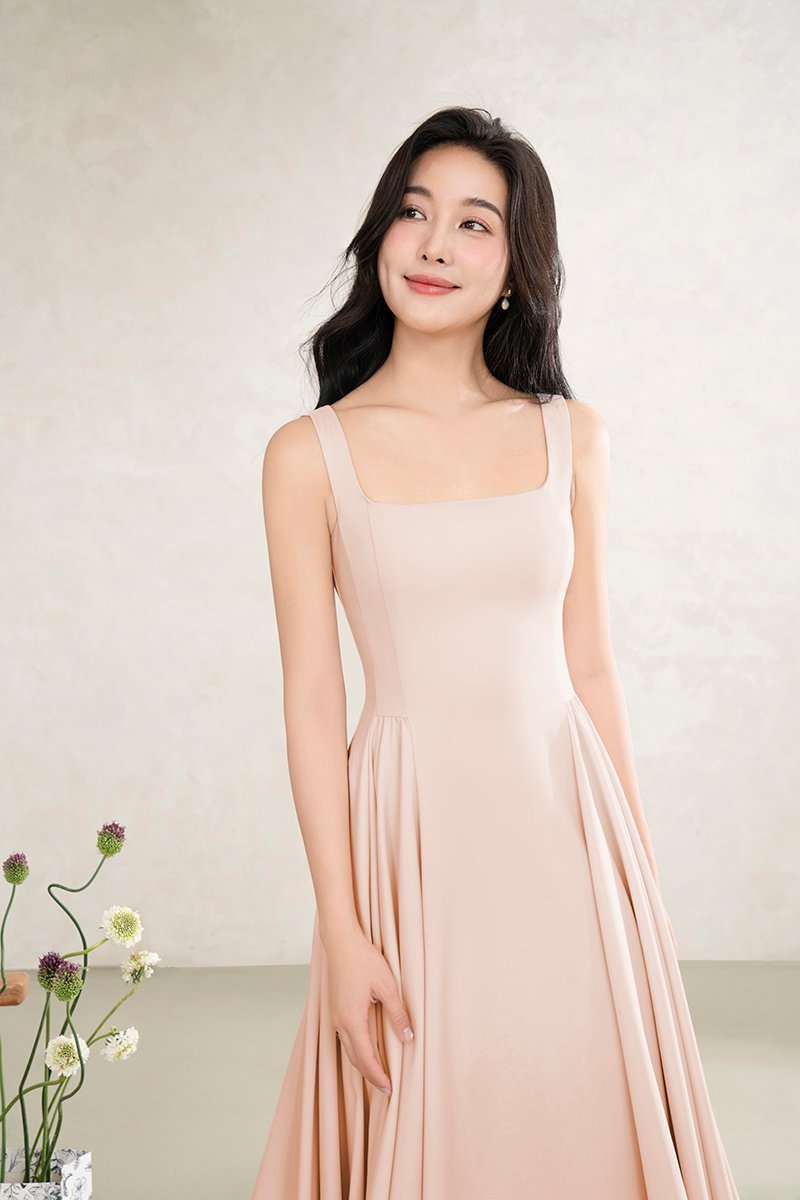 Yejin Padded Flare Midi Dress in Powder Pink