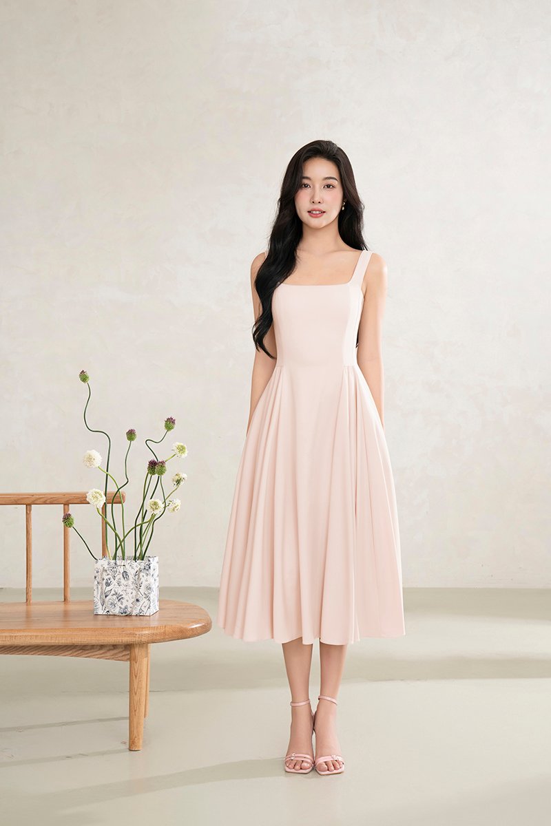 Yejin Padded Flare Midi Dress in Powder Pink