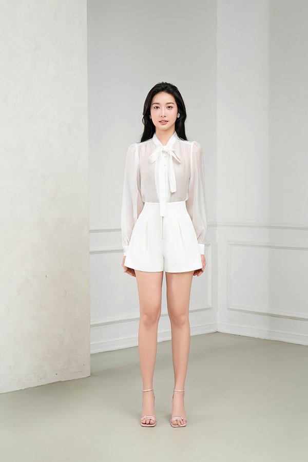 Sion High Waist Shorts in Iconic White