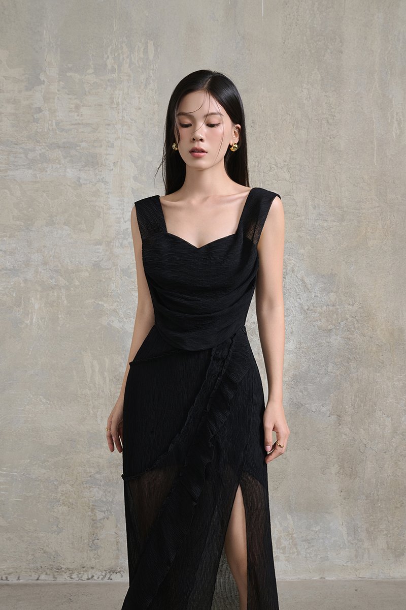 Arwen Draped Sweetheart Top in Classic Black