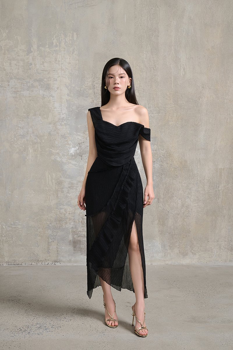 Arwen Panel Midi Skirt in Classic Black