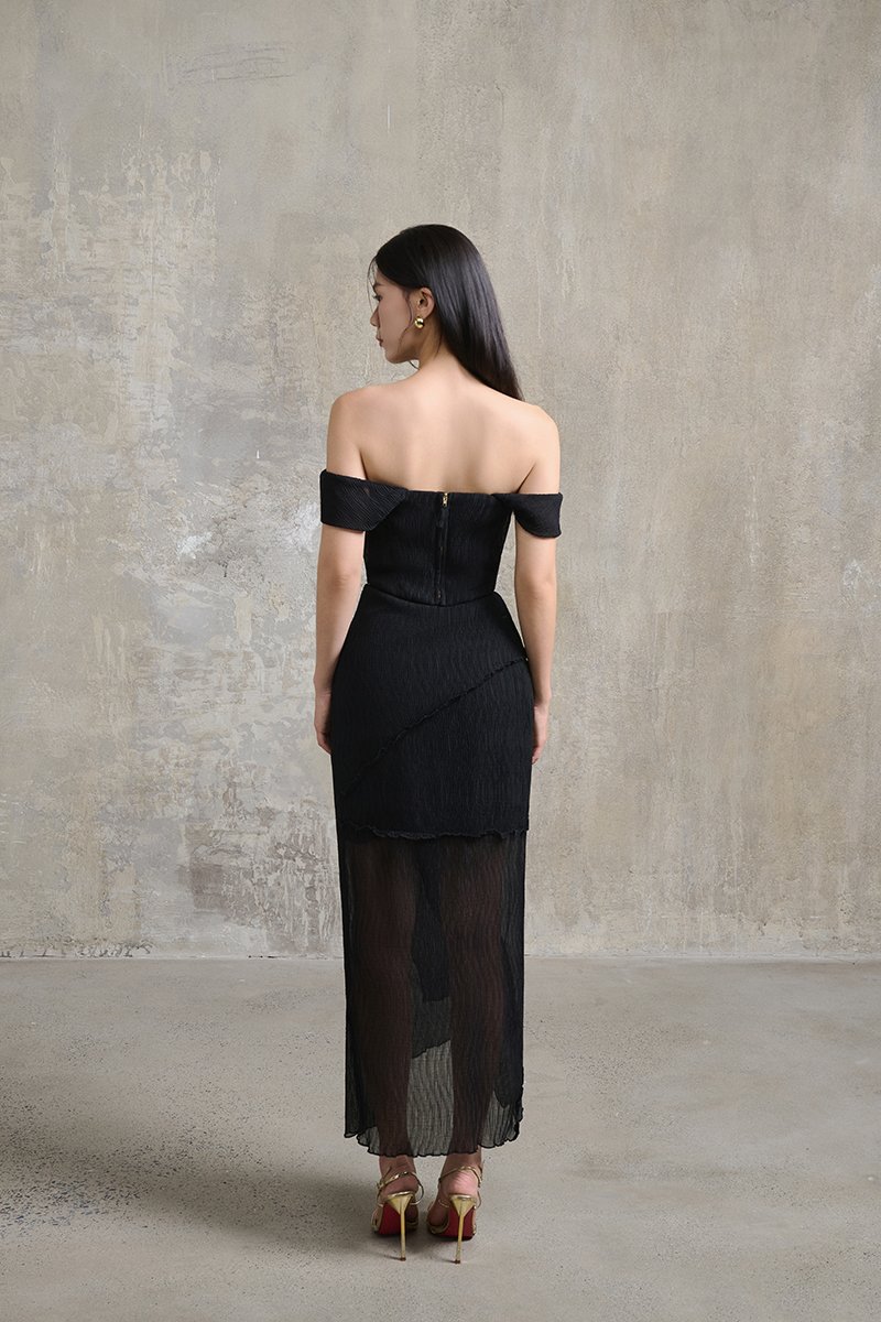 Arwen Panel Midi Skirt in Classic Black