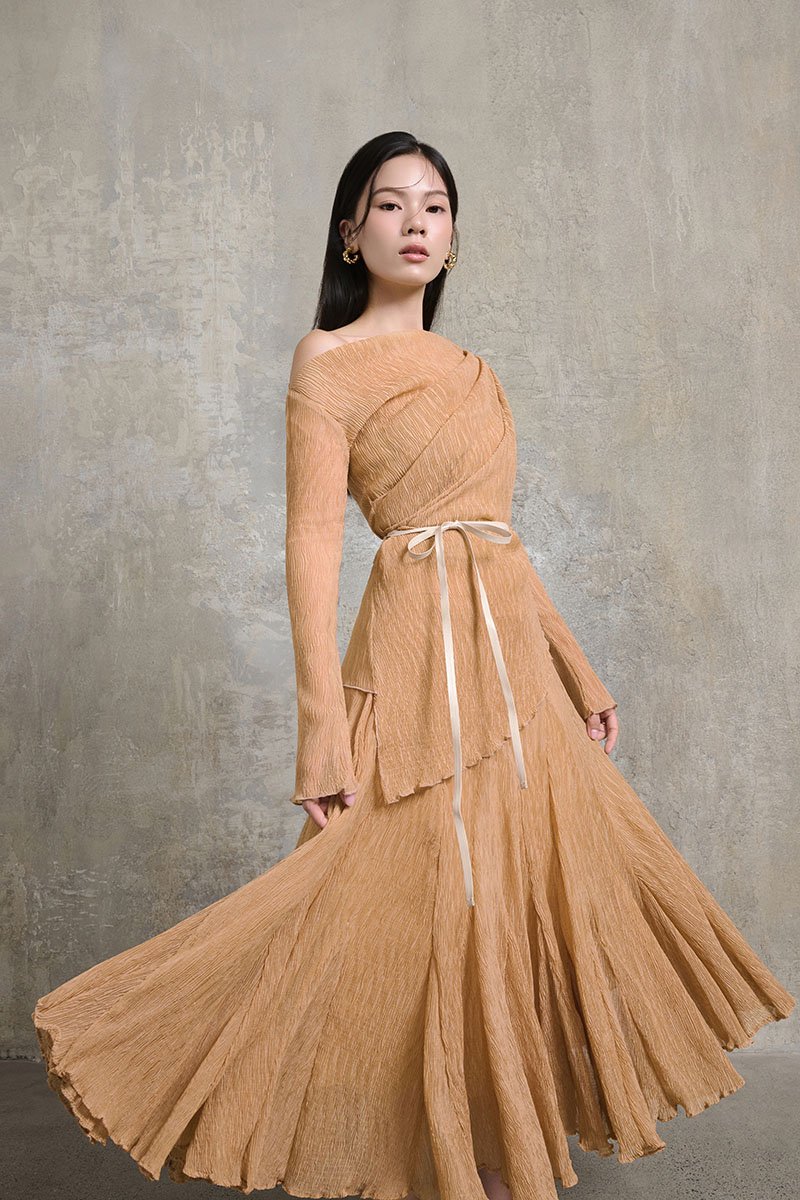 Celia Gusset Midi Skirt in Apricot Bronze