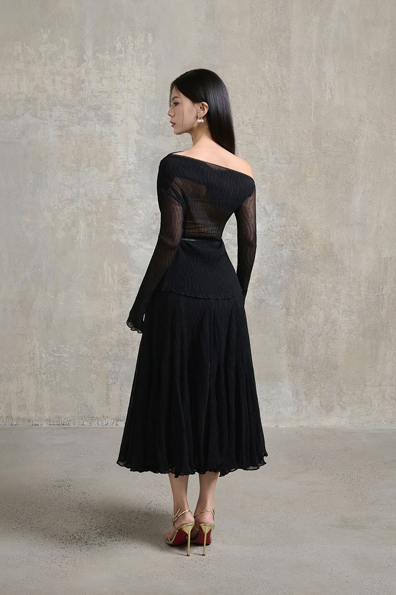 Celia Gusset Midi Skirt in Classic Black