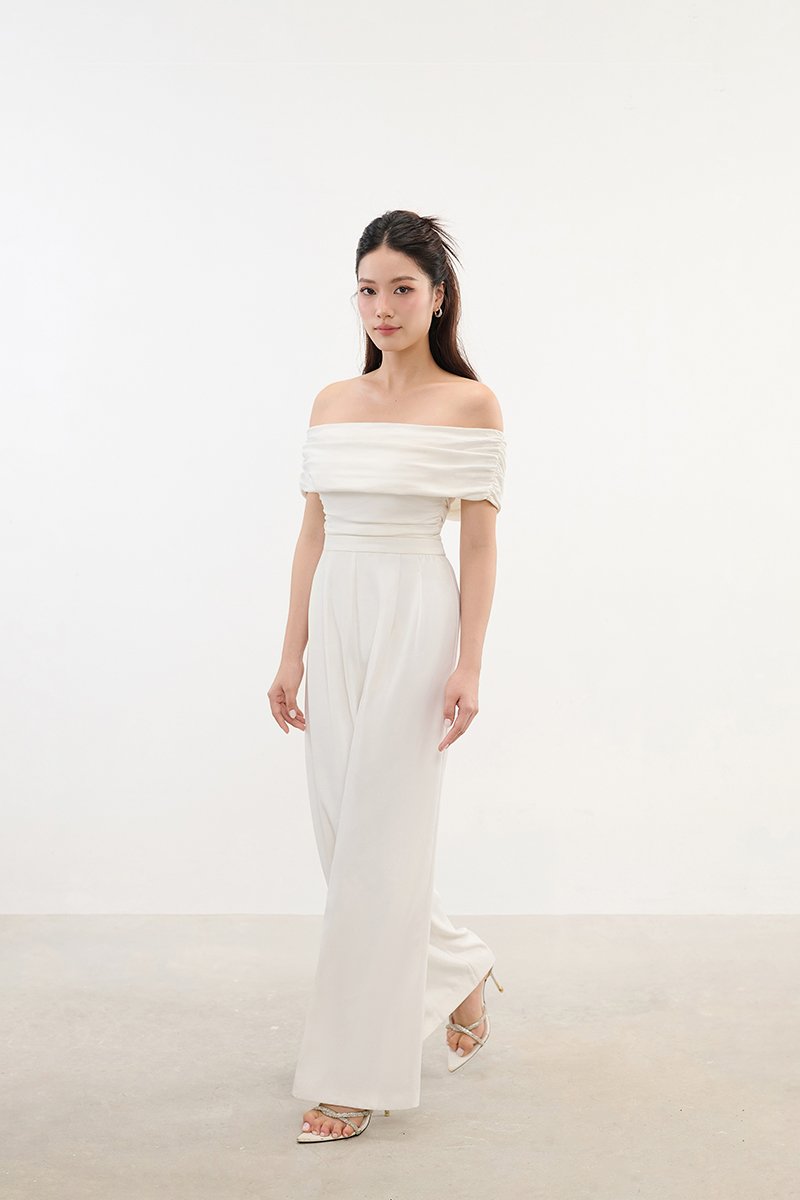 Piper Off Shoulder Jumpsuit in Iconic White