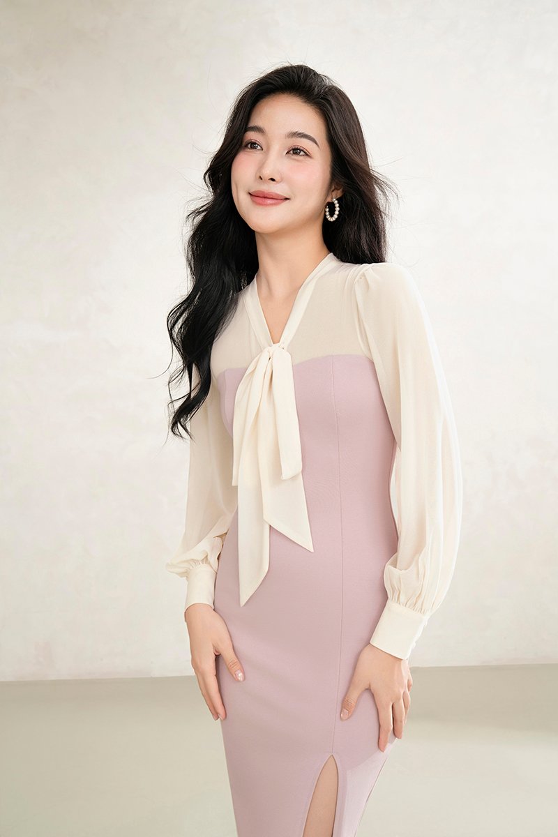 Sarang Chiffon Sleeves Pencil Dress in Lavender Fog with Ivory