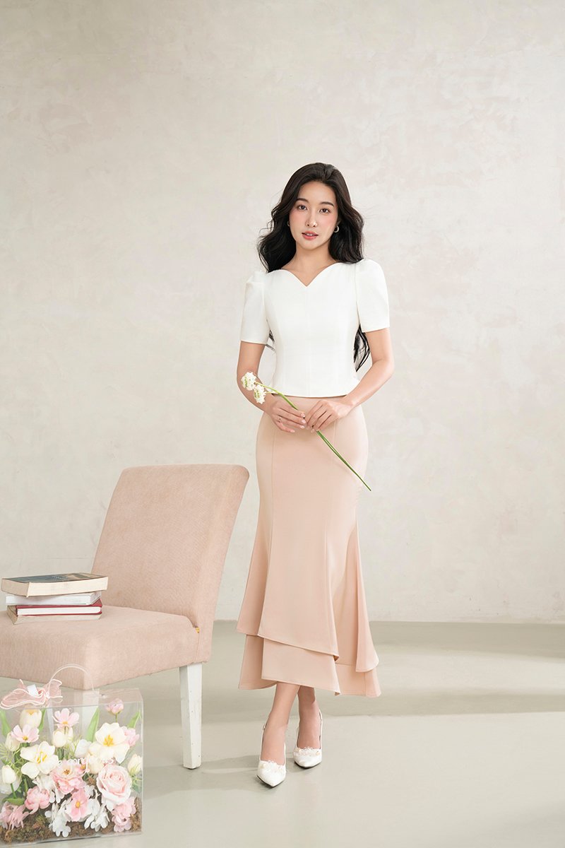 Suhye Mermaid Skirt in Nude Pink