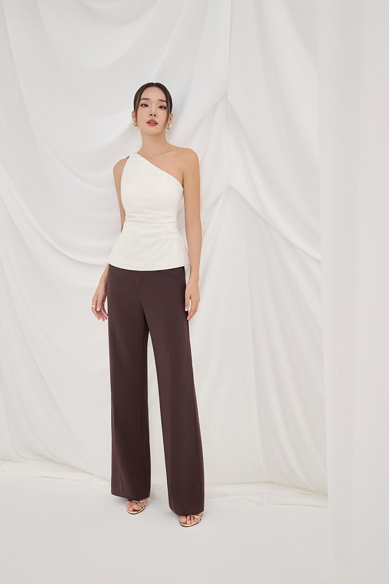 Brooklyn Straight Pants in Saddle Brown