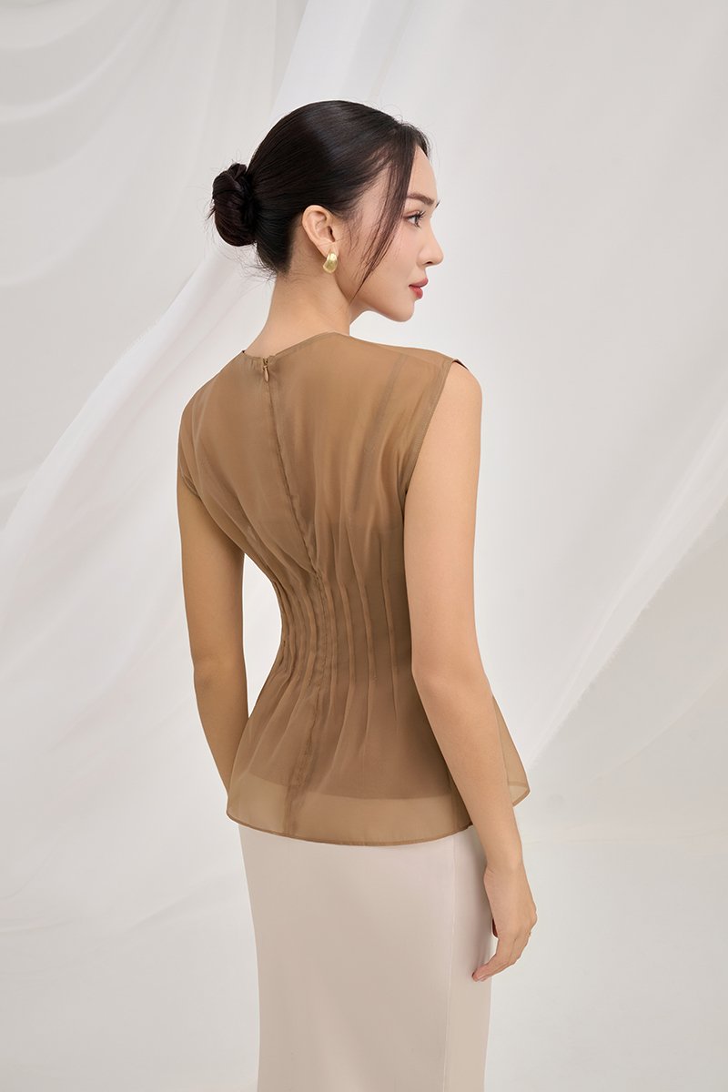 Elarin Pin Tuck Top in Nude Glow