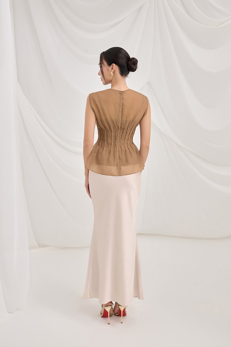 Elarin Pin Tuck Top in Nude Glow