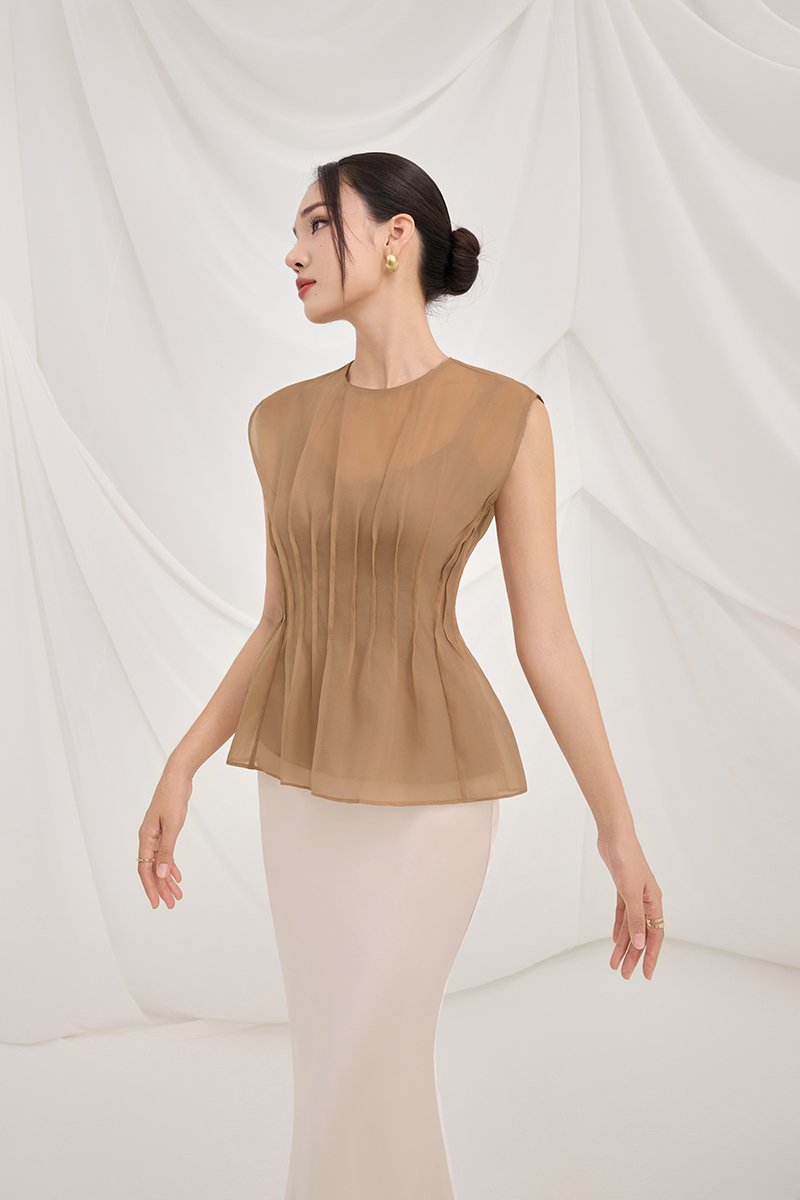 Elarin Pin Tuck Top in Nude Glow