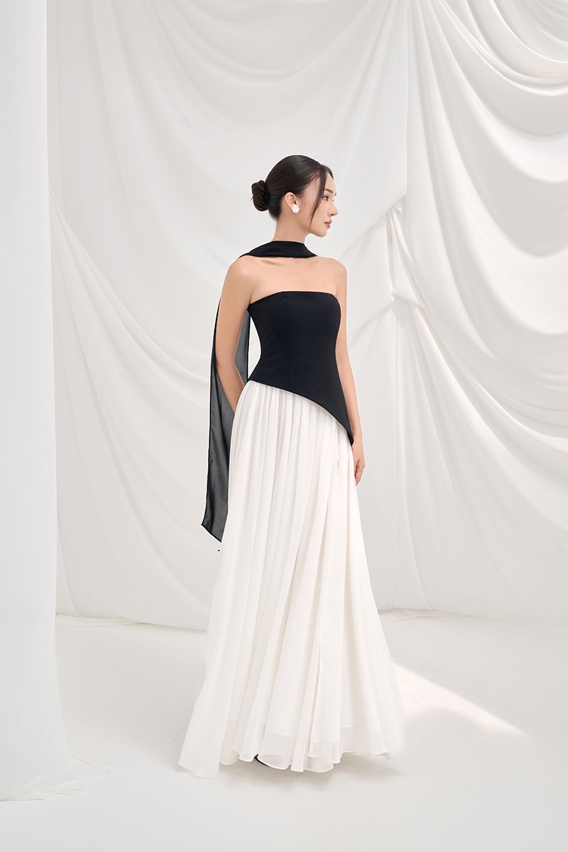 Isla Tube Contrast Maxi Dress in Classic Black with White