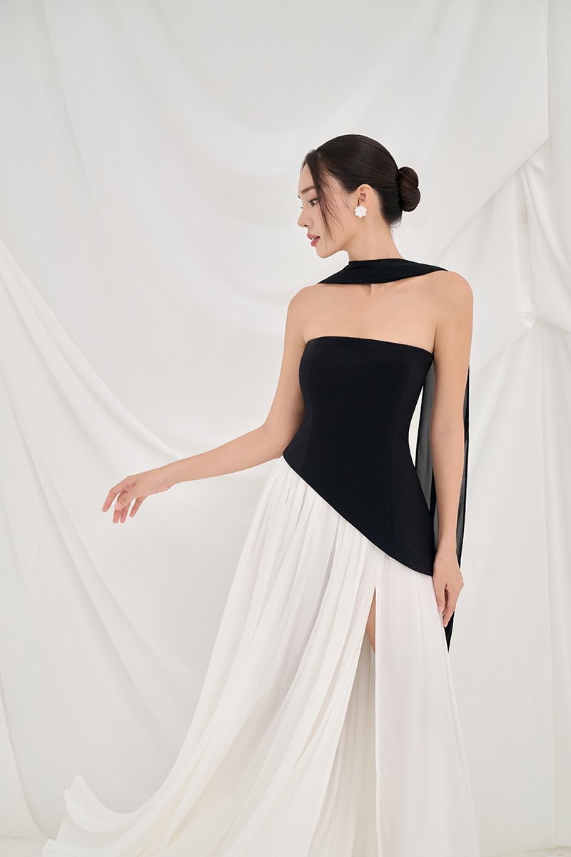 Isla Tube Contrast Maxi Dress in Classic Black with White