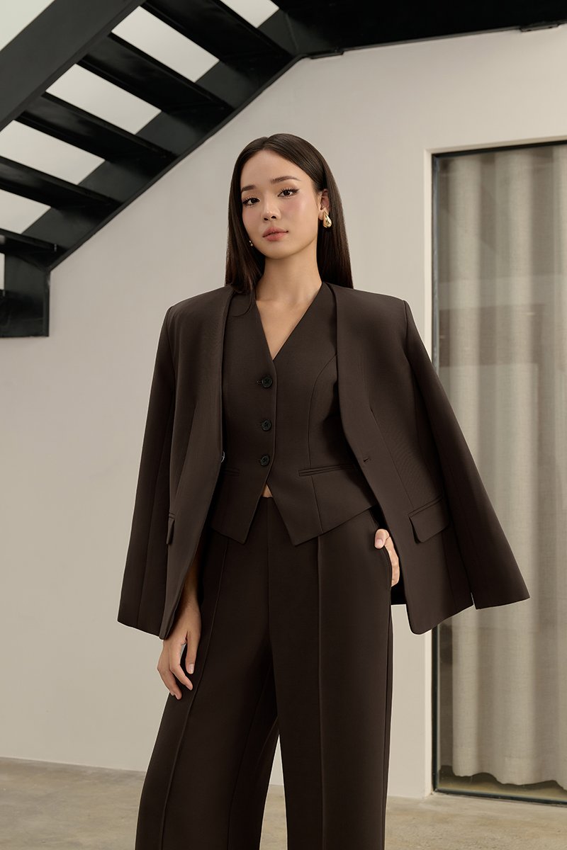 Isolde Oversized Blazer in Coffee