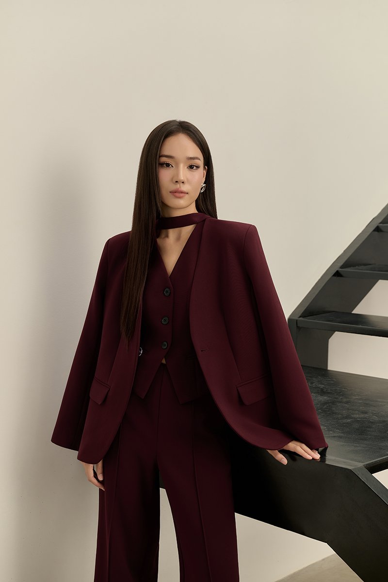 Isolde Oversized Blazer in Pinot Noir