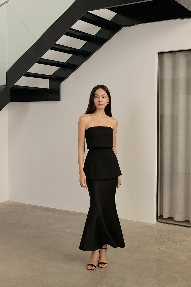 Kaelis Slip Mermaid Maxi Skirt in Classic Black