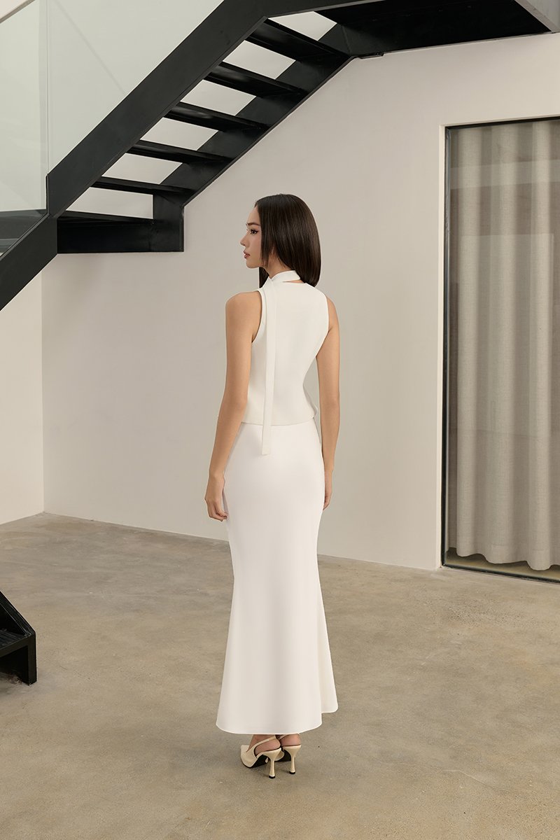 Kaelis Slip Mermaid Maxi Skirt in French Cream