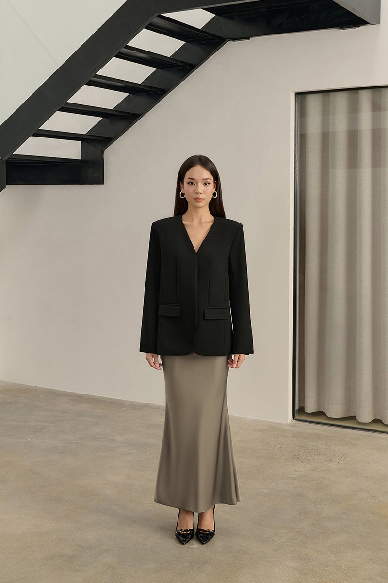 Kaelis Slip Mermaid Maxi Skirt in Metallic Bronze