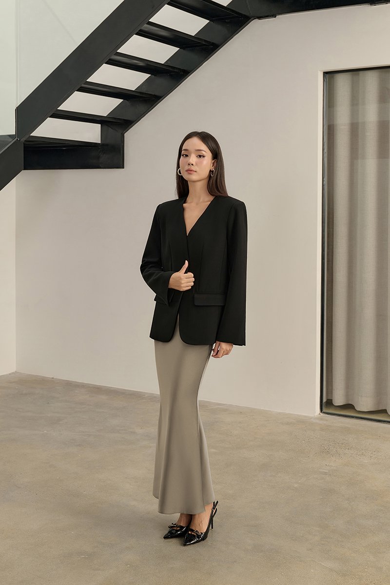 Kaelis Slip Mermaid Maxi Skirt in Metallic Bronze