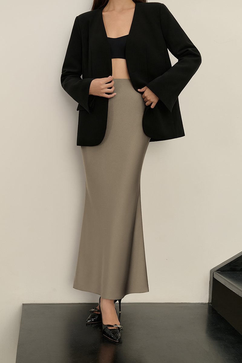 Kaelis Slip Mermaid Maxi Skirt in Metallic Bronze