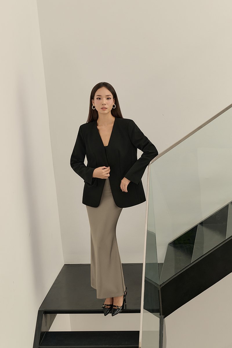 Kaelis Slip Mermaid Maxi Skirt in Metallic Bronze