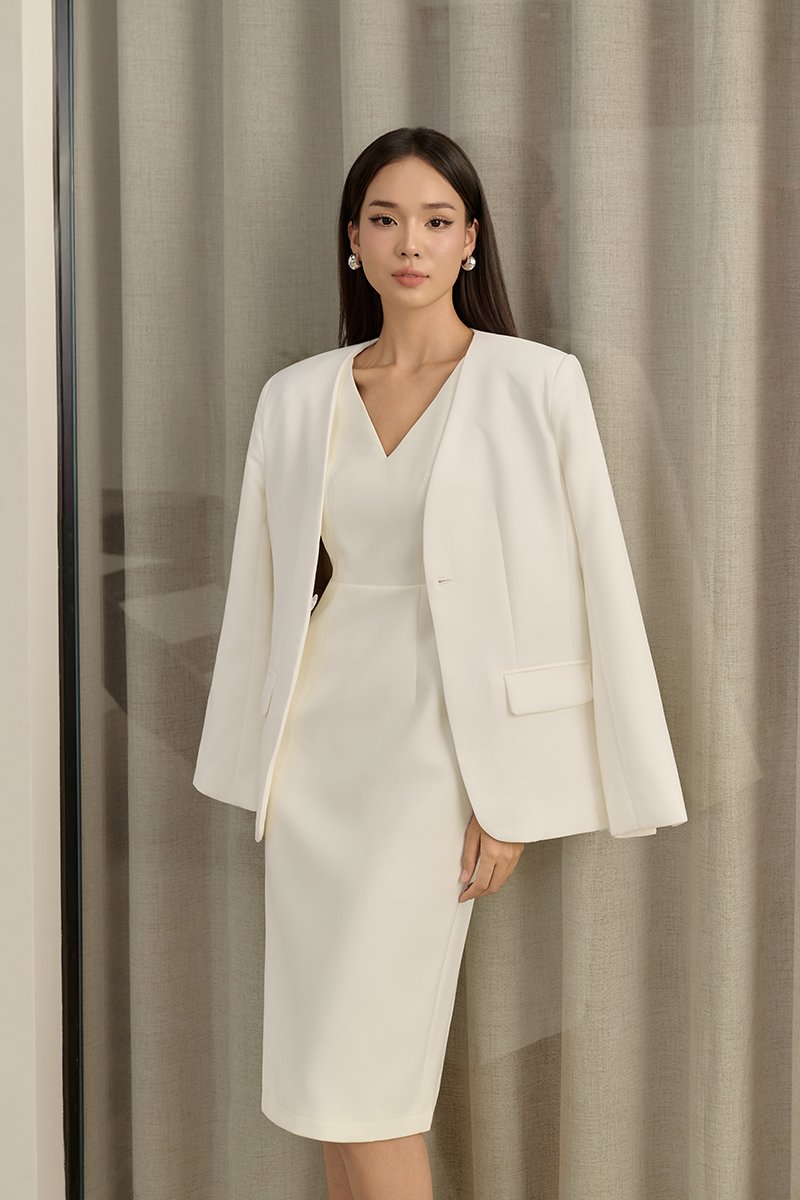 Saelle Padded V-neck Pencil Dress in Iconic White