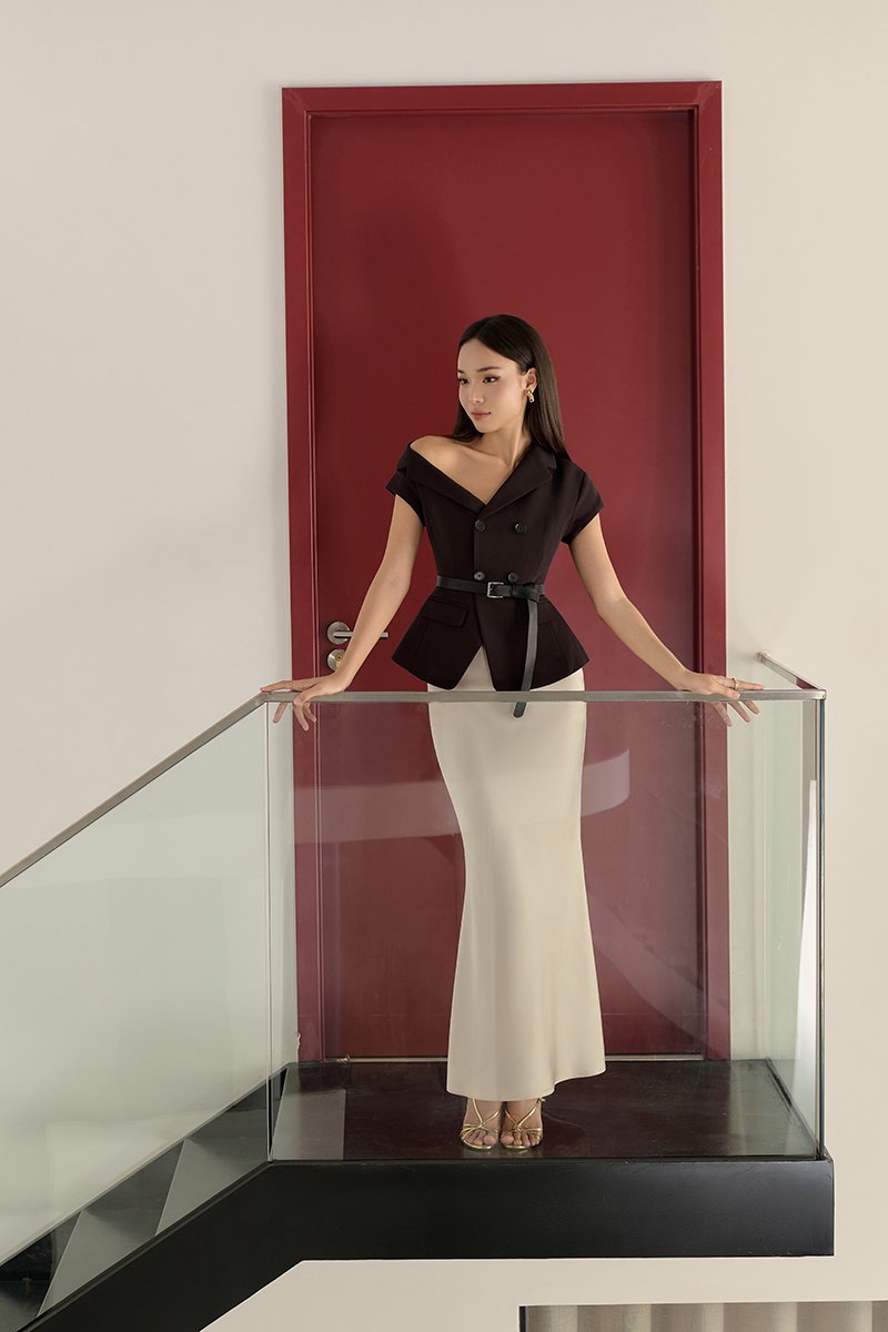 Vionne Asymmetrical Off Shoulder Top in Espresso