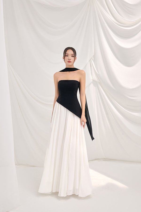 Isla Tube Contrast Maxi Dress in Classic Black with White