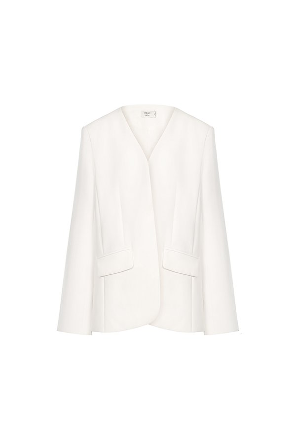 Isolde Oversized Blazer in Iconic White