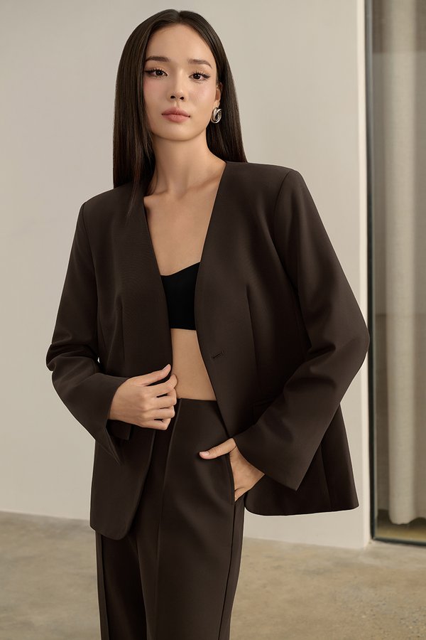 Isolde Oversized Blazer in Coffee