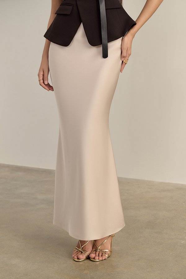 Kaelis Slip Mermaid Maxi Skirt in Champagne