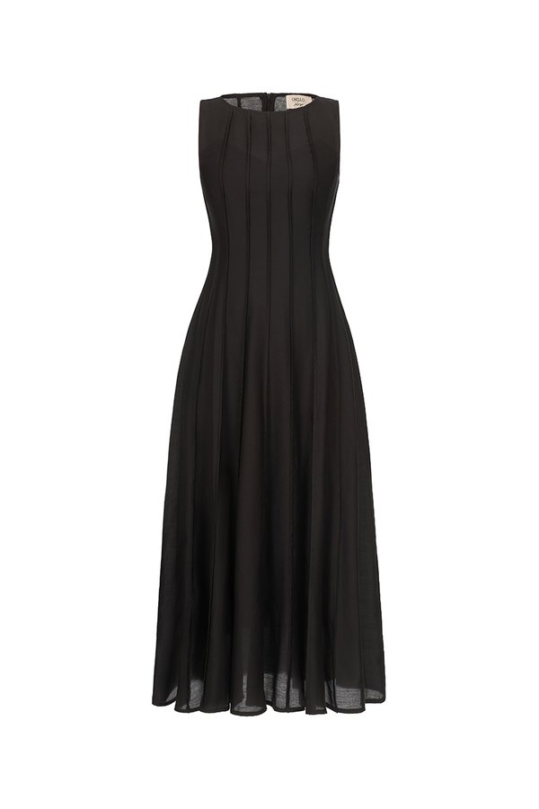 Shiloh Panel Maxi Dress in Classic Black