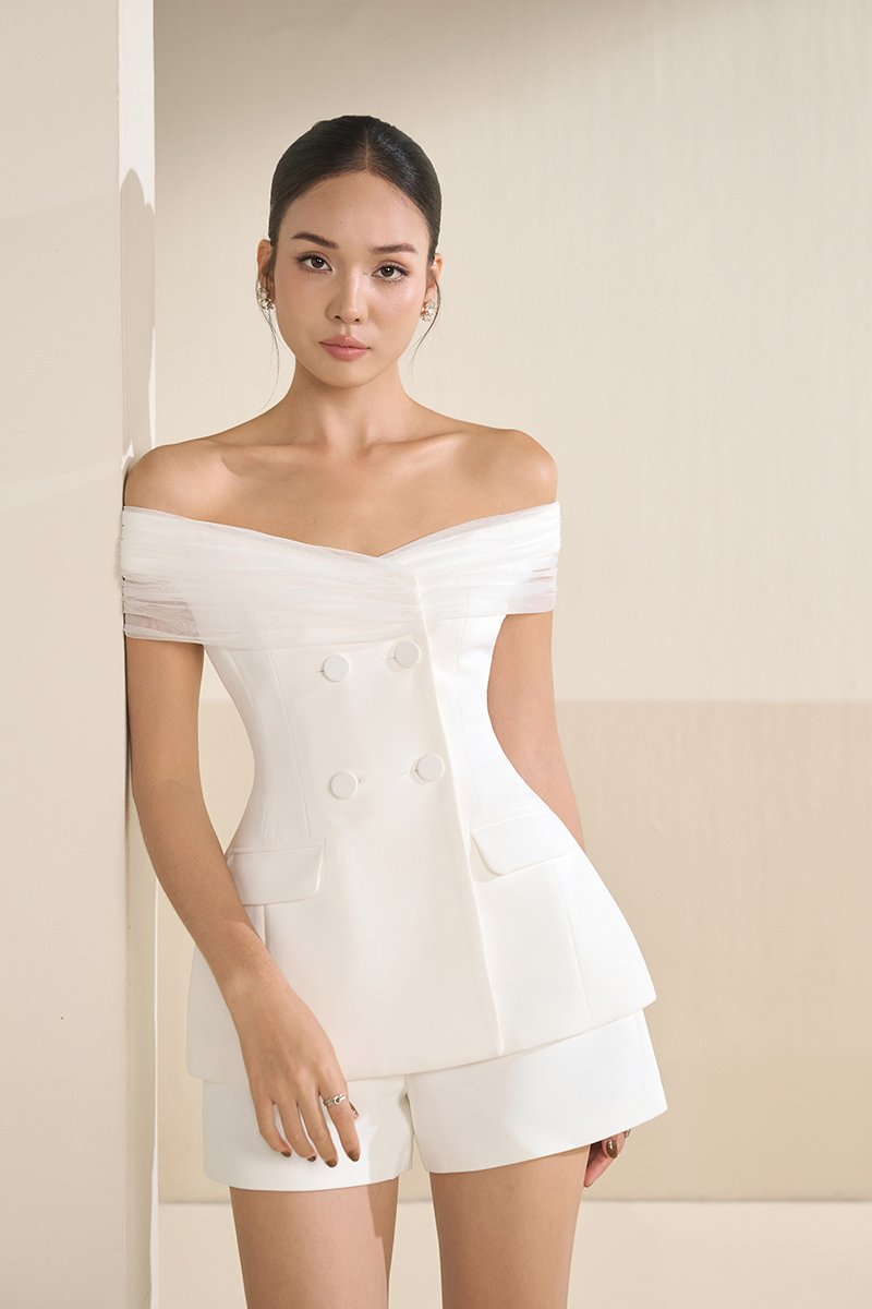 Michelle High Waist Tailored Shorts in Iconic White