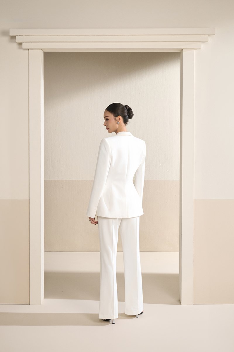 Michelle Tailored Blazer in Iconic White